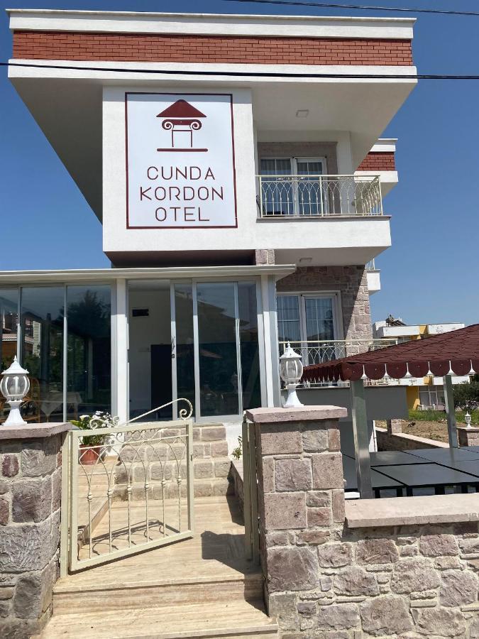 Cunda Kordon Otel Ayvalı エクステリア 写真